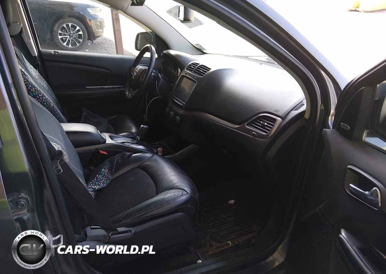 2014 Dodge Journey Crossroad VIN:3C4PDCGG7ET285443 - 5