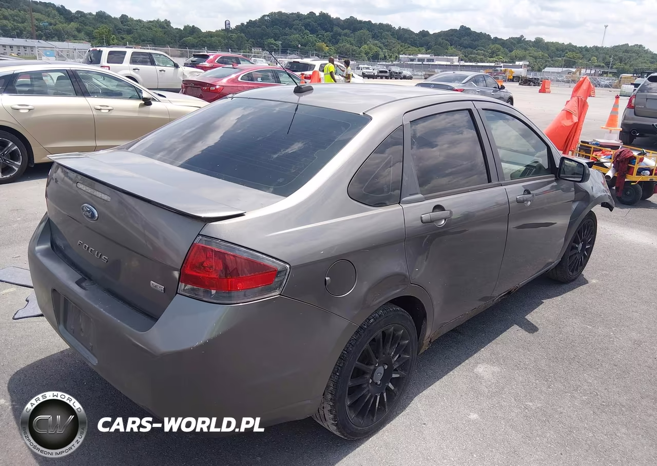 2010 Ford Focus Ses VIN:1FAHP3GNXAW199550 - 4