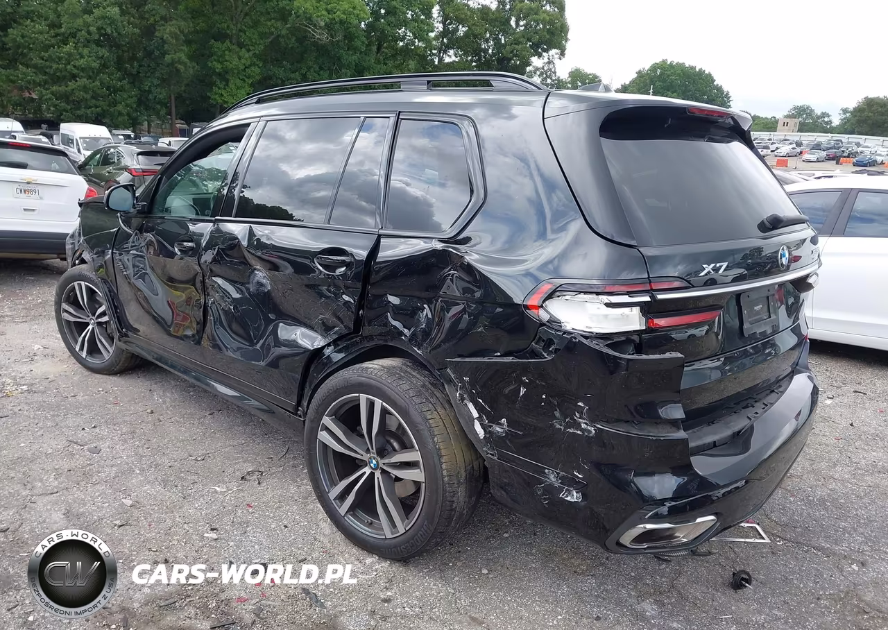 2023 BMW X7 xDrive40I VIN:5UX23EM04P9P67524 - 3