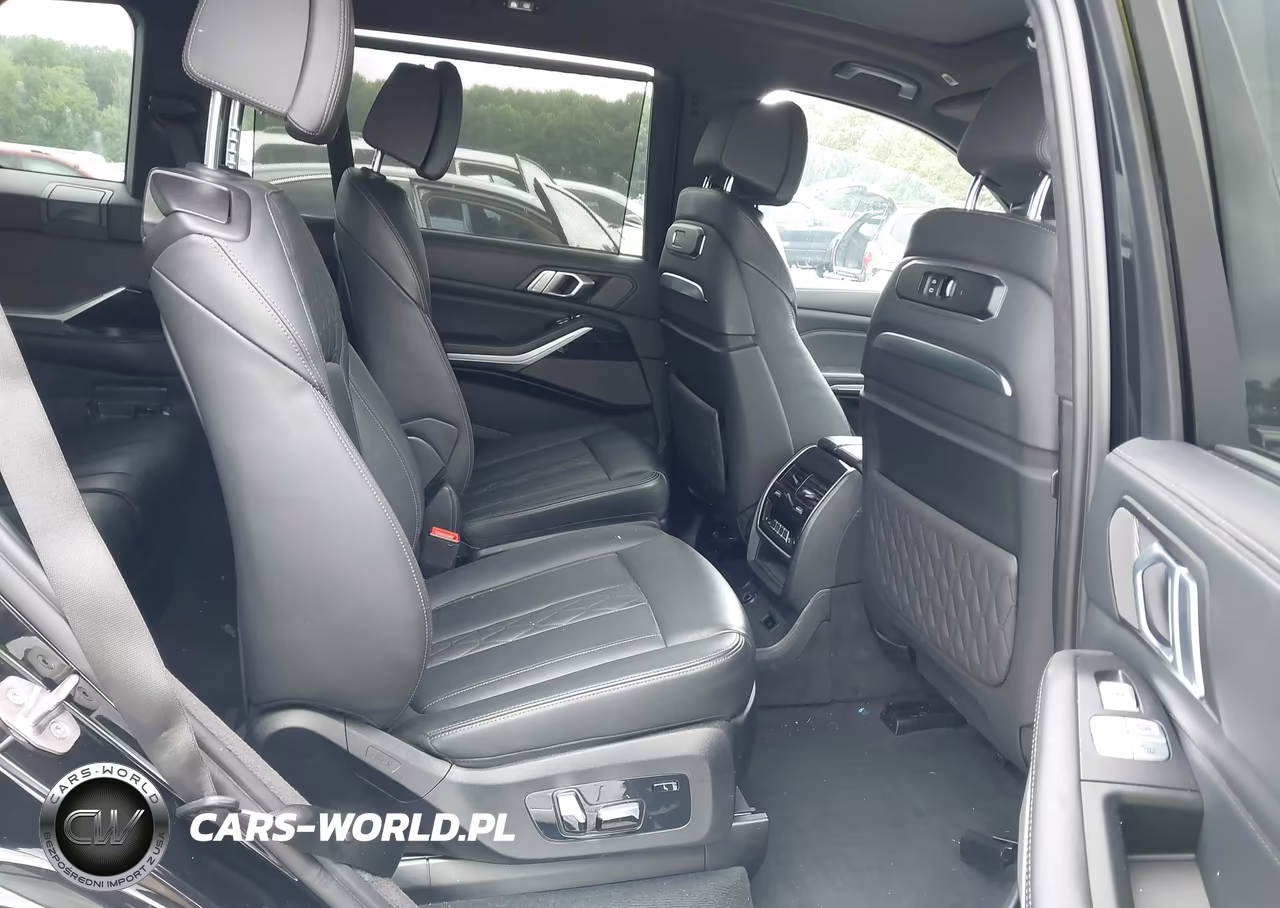 2023 BMW X7 xDrive40I VIN:5UX23EM04P9P67524 - 8