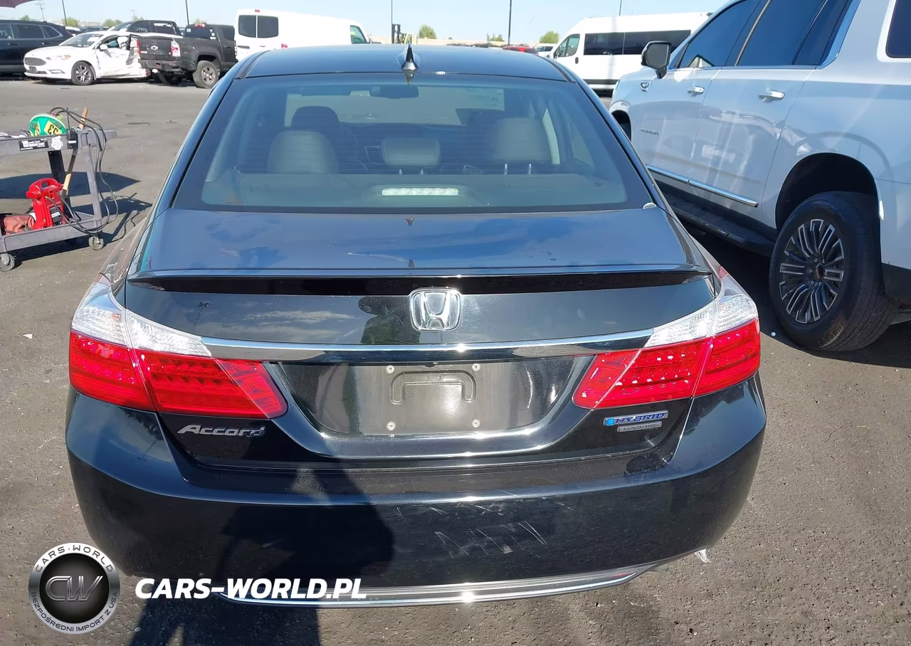 2014 Honda Accord Hybrid Touring VIN:1HGCR6F77EA010845 - 16