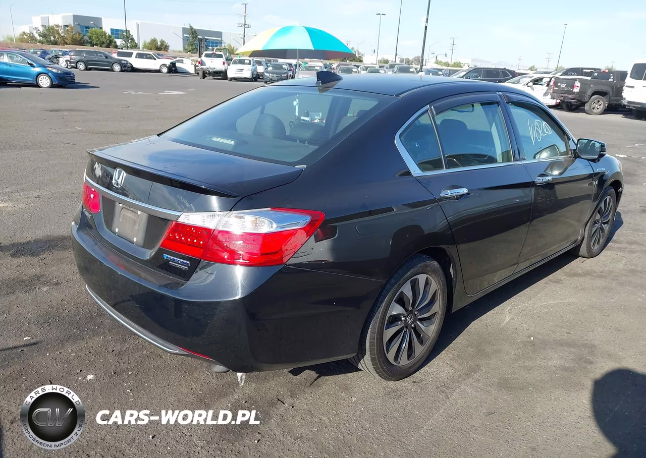 2014 Honda Accord Hybrid Touring VIN:1HGCR6F77EA010845 - 4