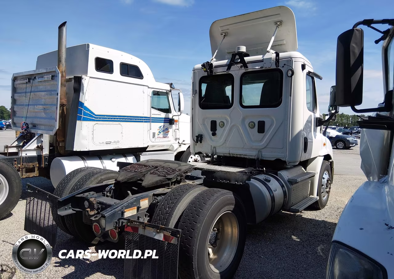 2013 Freightliner Cascadia 113 VIN:1FUBGADV0DLBW3408 - 4