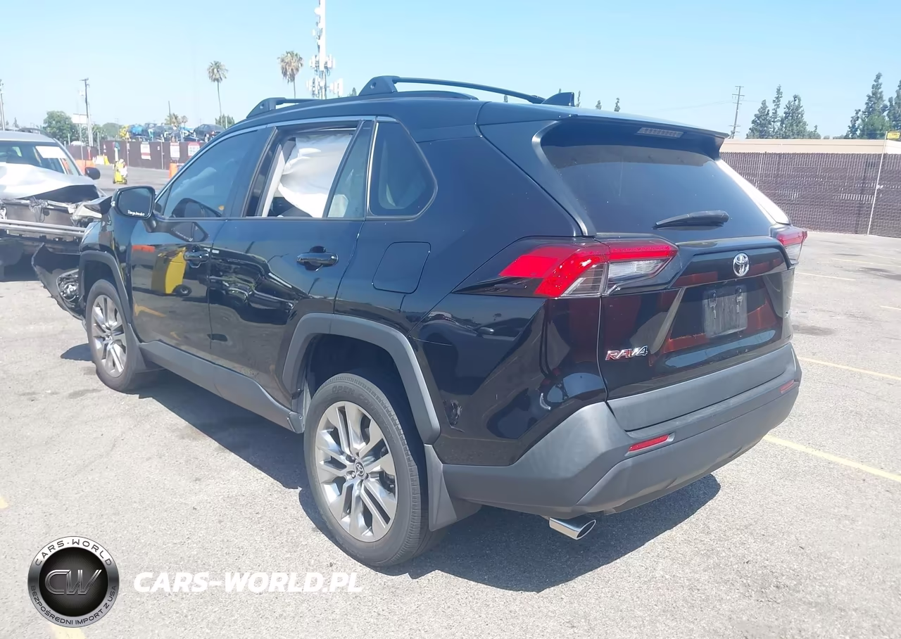 2021 Toyota Rav4 Xle Premium VIN:2T3C1RFV5MC137567 - 3