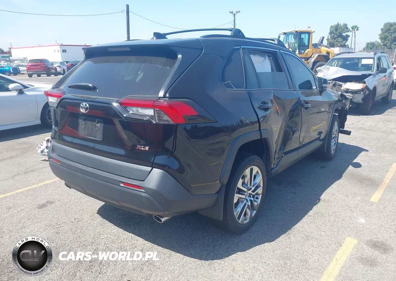 2021 Toyota Rav4 Xle Premium VIN:2T3C1RFV5MC137567 - 4