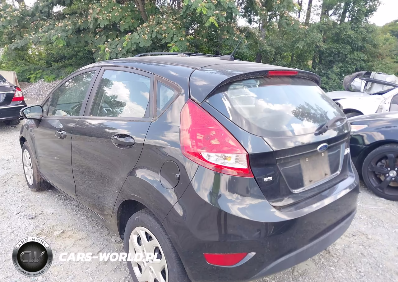 2013 Ford Fiesta Se VIN:3FADP4EJ8DM218105 - 3