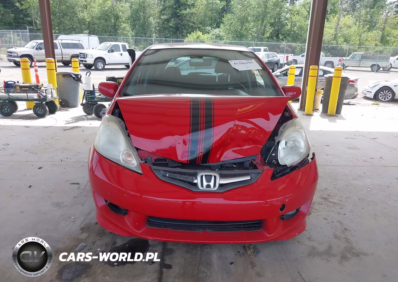 2009 Honda Fit Sport VIN:JHMGE884X9S053214 - 11