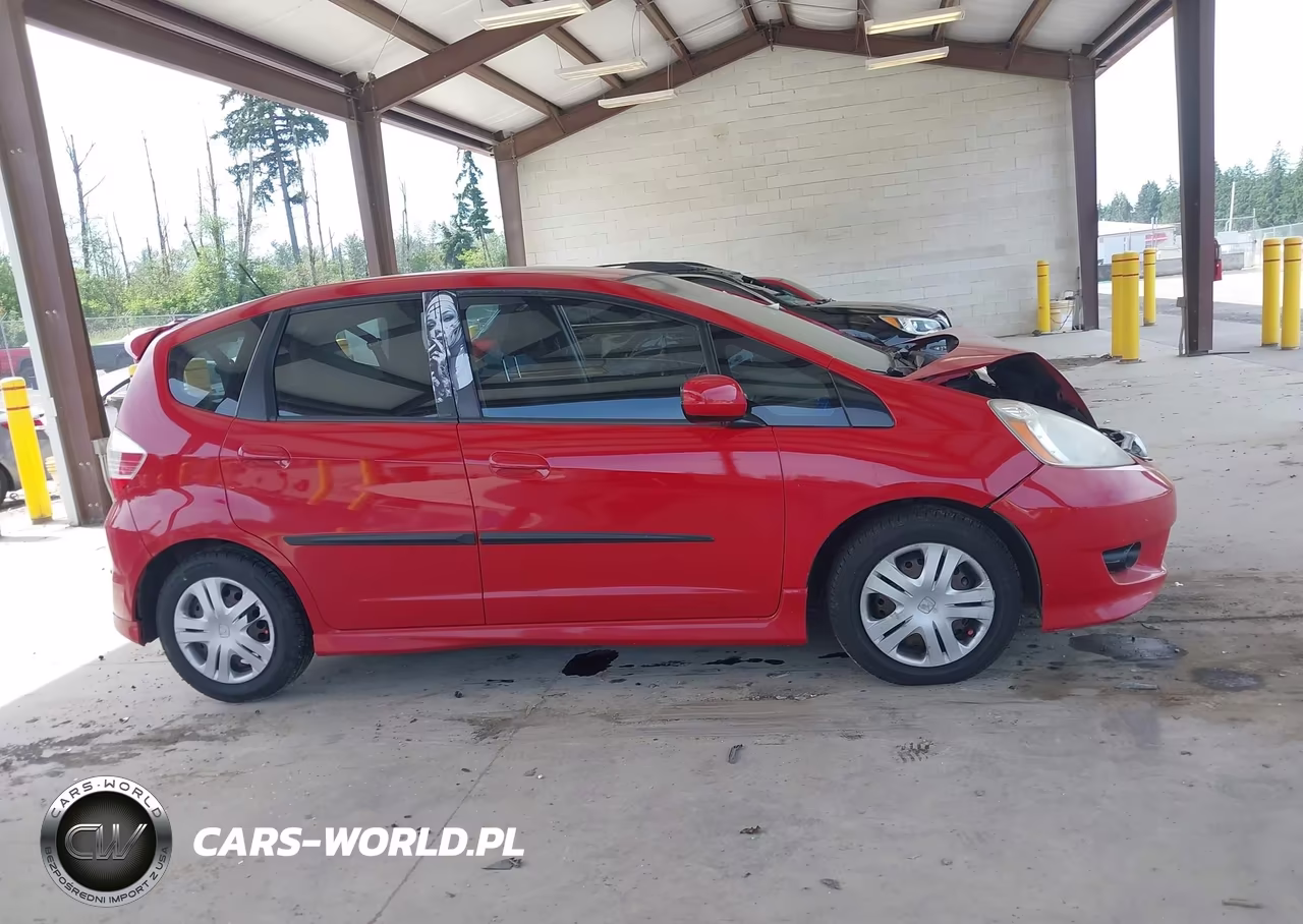 2009 Honda Fit Sport VIN:JHMGE884X9S053214 - 12