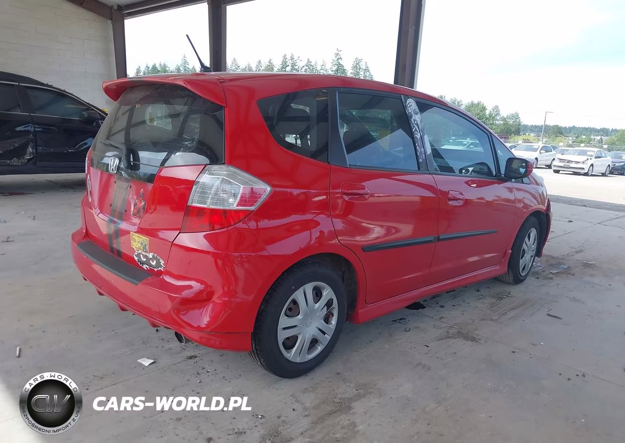 2009 Honda Fit Sport VIN:JHMGE884X9S053214 - 4