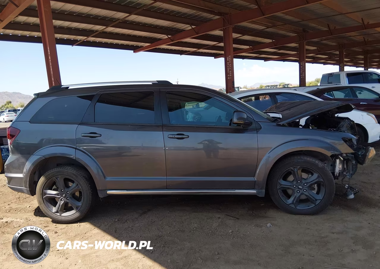 2018 Dodge Journey Crossroad VIN:3C4PDCGB0JT269177 - 14
