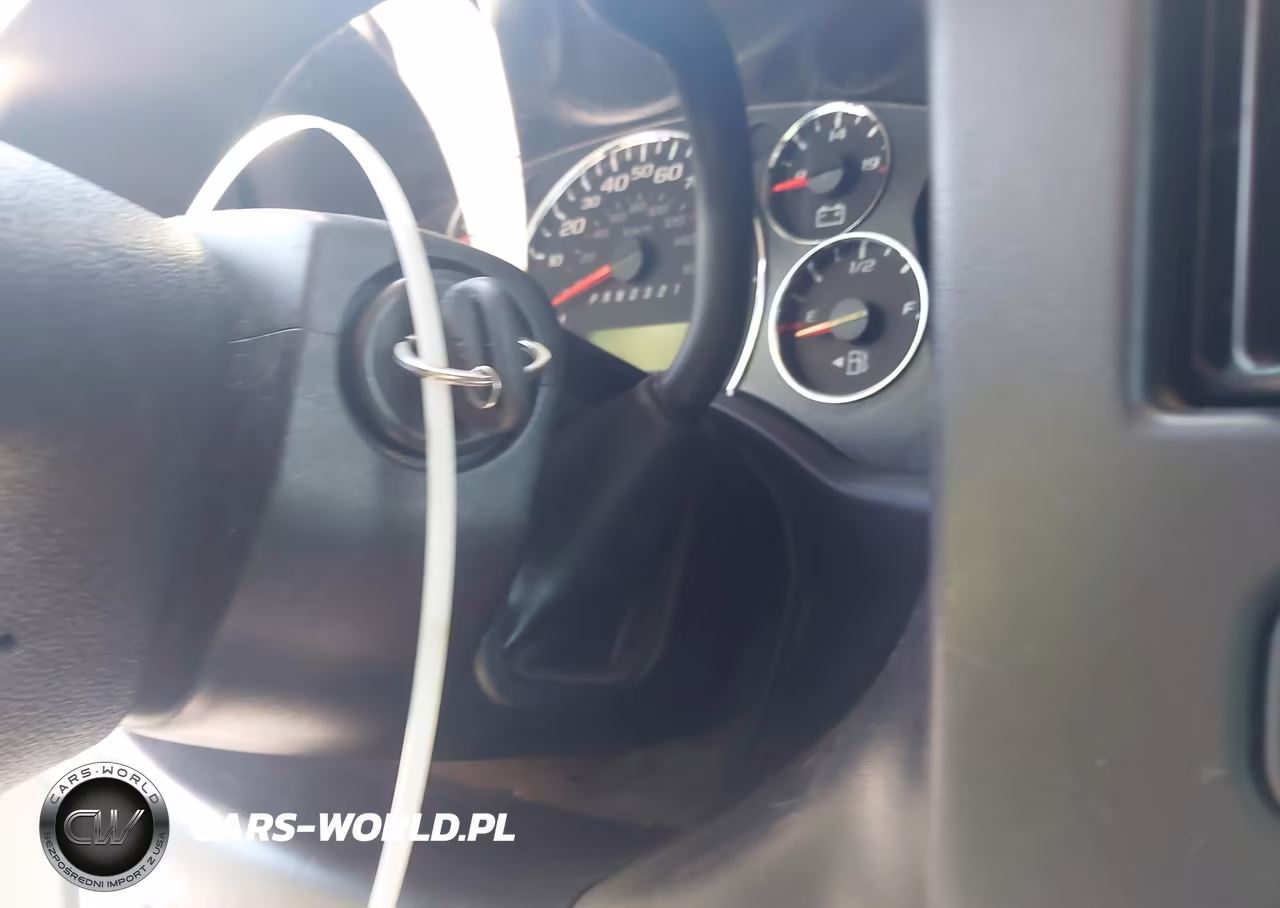 2010 Chevrolet Express 1500 Work Van VIN:1GCUGADX8A1163842 - 11