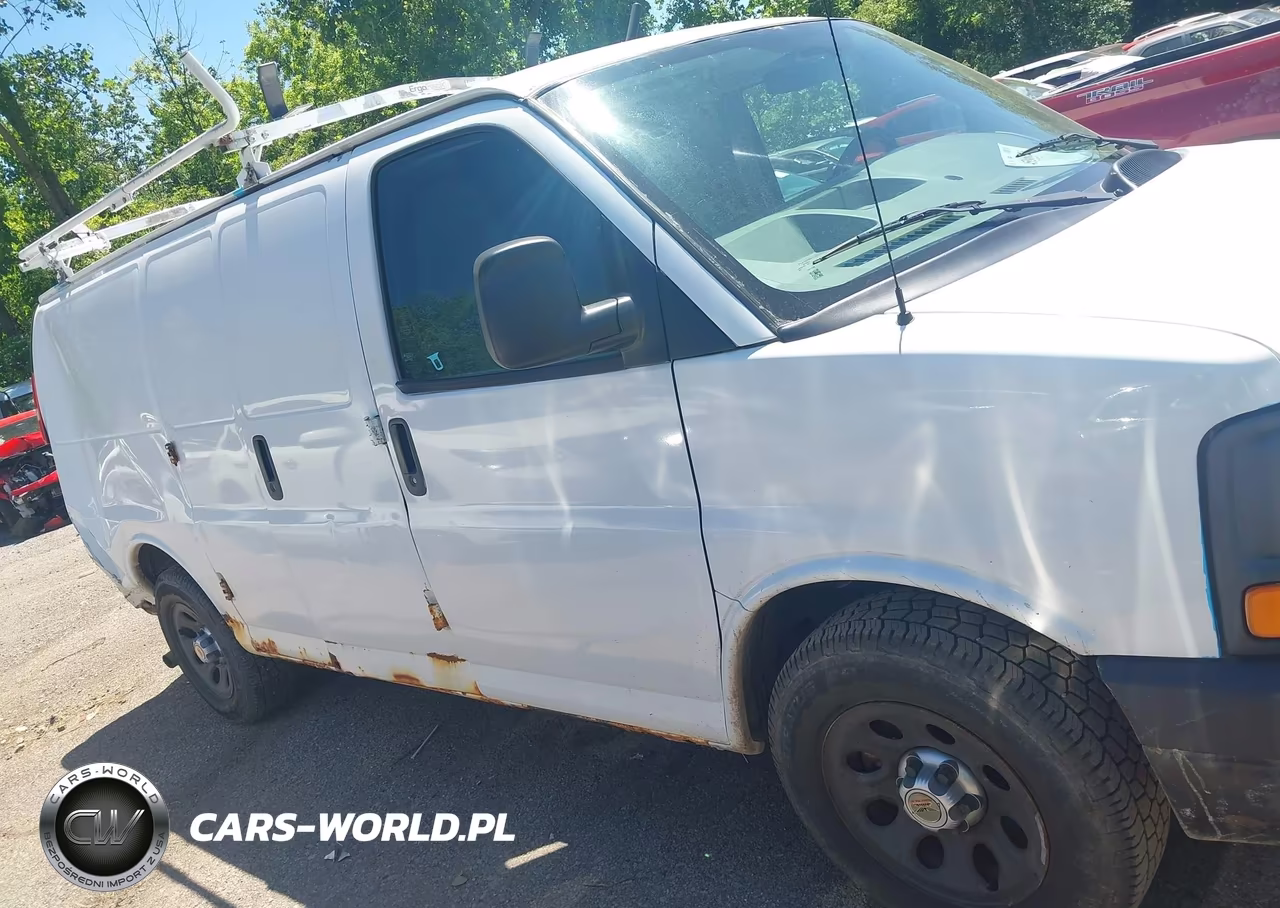 2010 Chevrolet Express 1500 Work Van VIN:1GCUGADX8A1163842 - 13