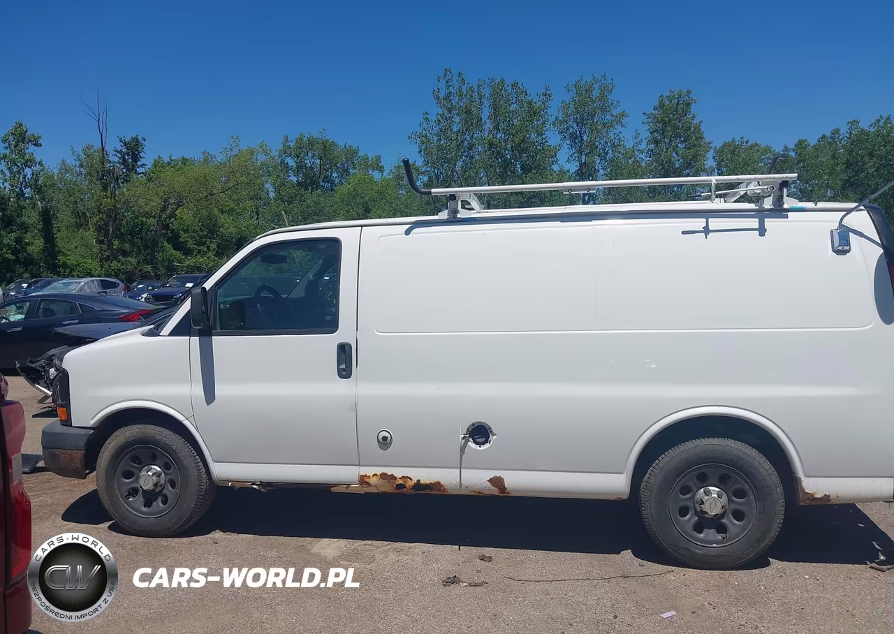 2010 Chevrolet Express 1500 Work Van VIN:1GCUGADX8A1163842 - 14