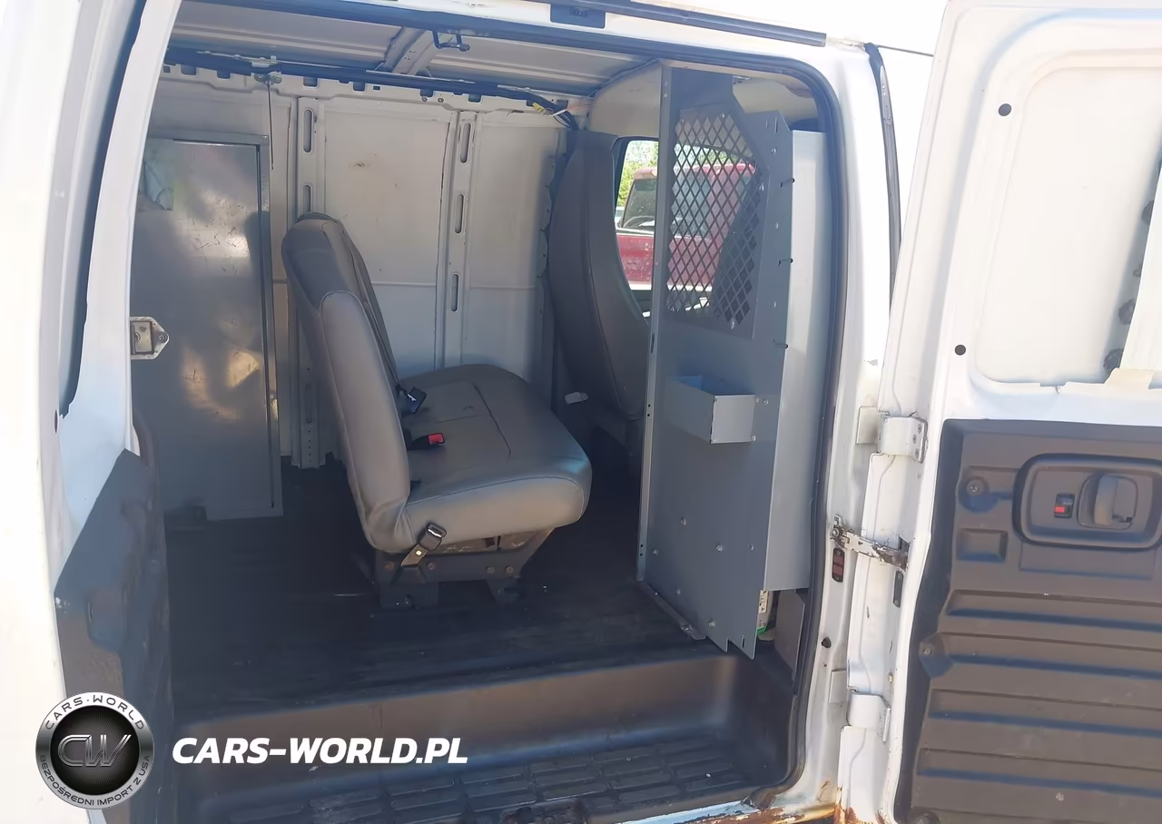 2010 Chevrolet Express 1500 Work Van VIN:1GCUGADX8A1163842 - 8