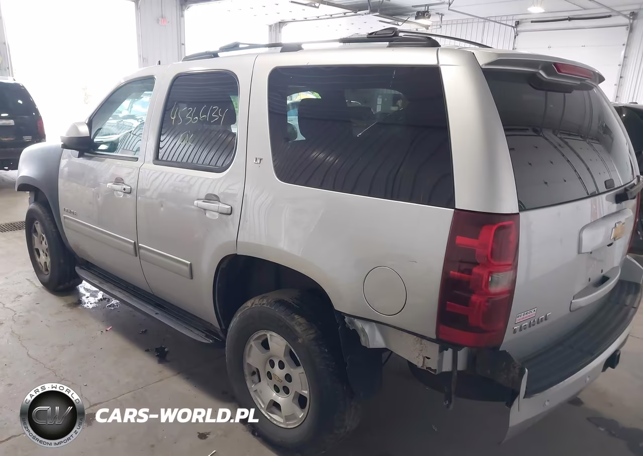 2013 Chevrolet Tahoe Lt VIN:1GNSKBE0XDR349778 - 3