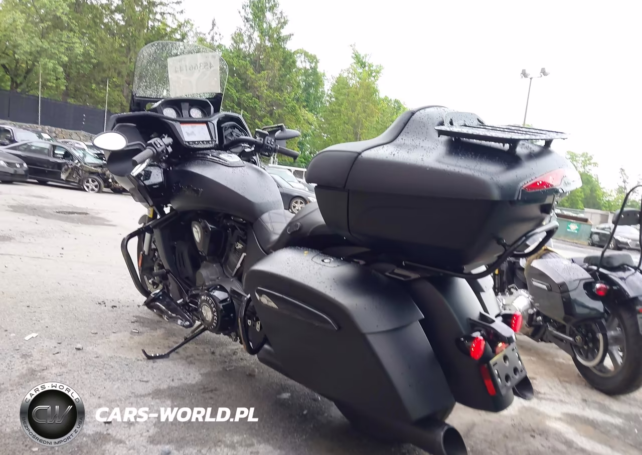 2023 Indian Motorcycle Co. Pursuit Dark Horse With Premium Package VIN:56KLDFRR1P3422285 - 3