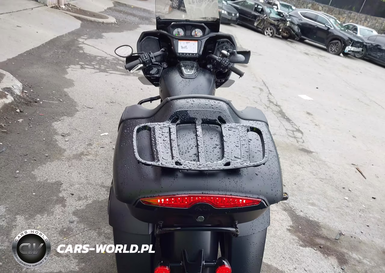 2023 Indian Motorcycle Co. Pursuit Dark Horse With Premium Package VIN:56KLDFRR1P3422285 - 6