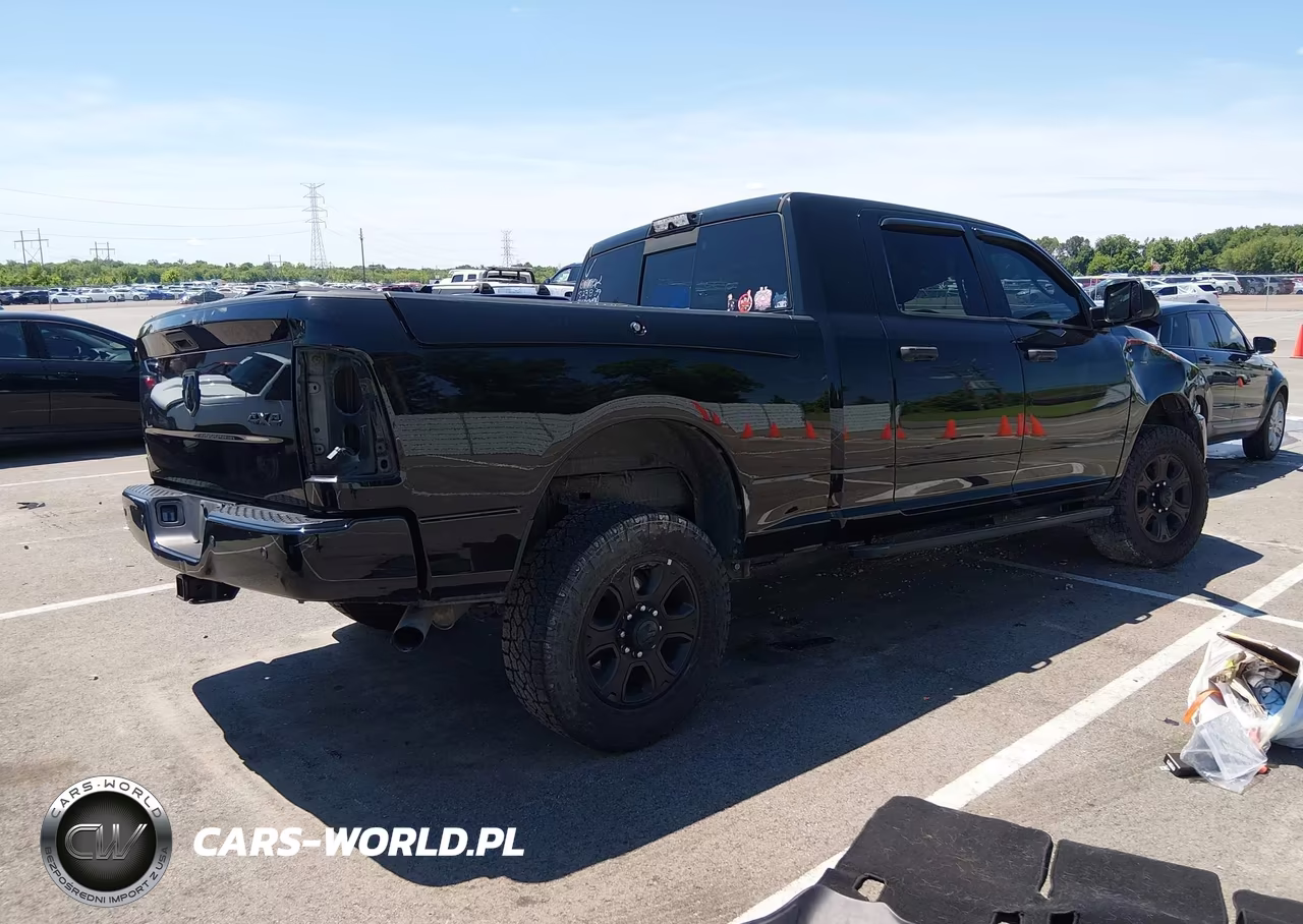 2015 Ram 2500 Big Horn VIN:3C6UR5MJ5FG523839 - 4