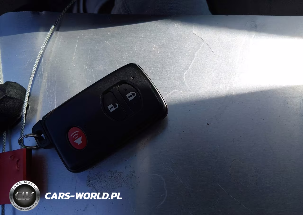 2012 Toyota Prius Two VIN:JTDKN3DU9C5469121 - 11
