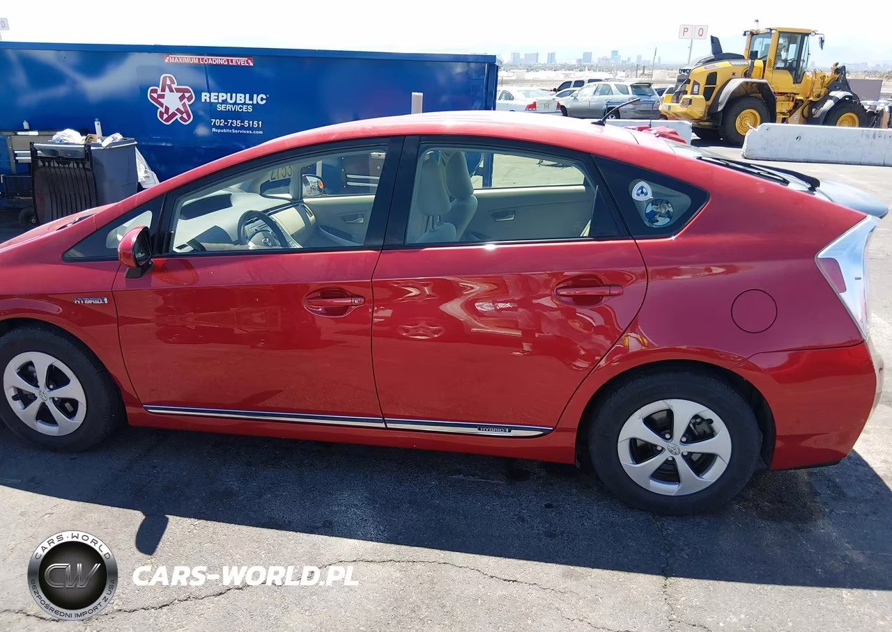 2012 Toyota Prius Two VIN:JTDKN3DU9C5469121 - 14