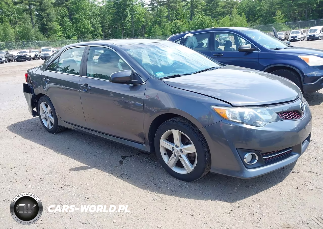 2014 Toyota Camry Se – zdjęcie 1 z 19