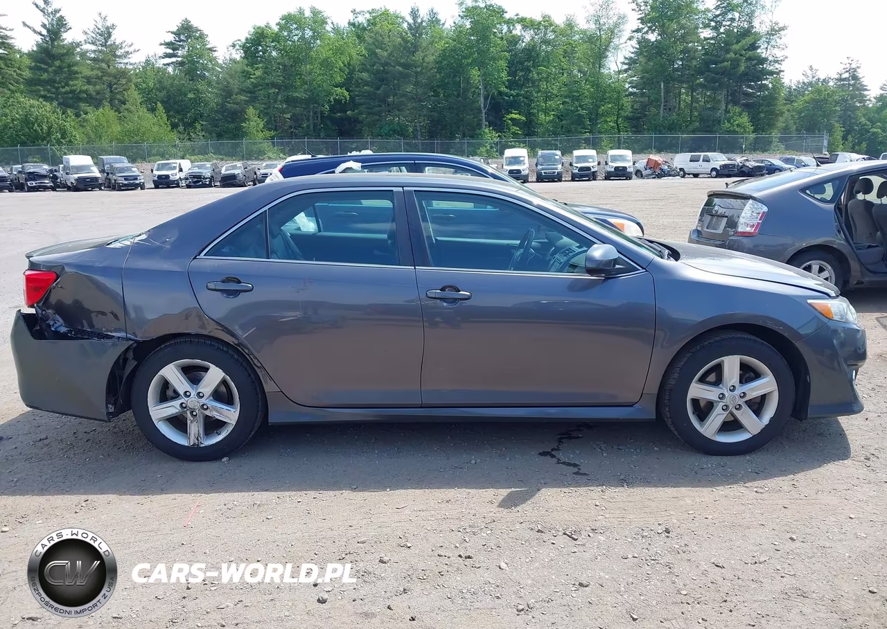 2014 Toyota Camry Se VIN:4T1BF1FK8EU349862 - 13