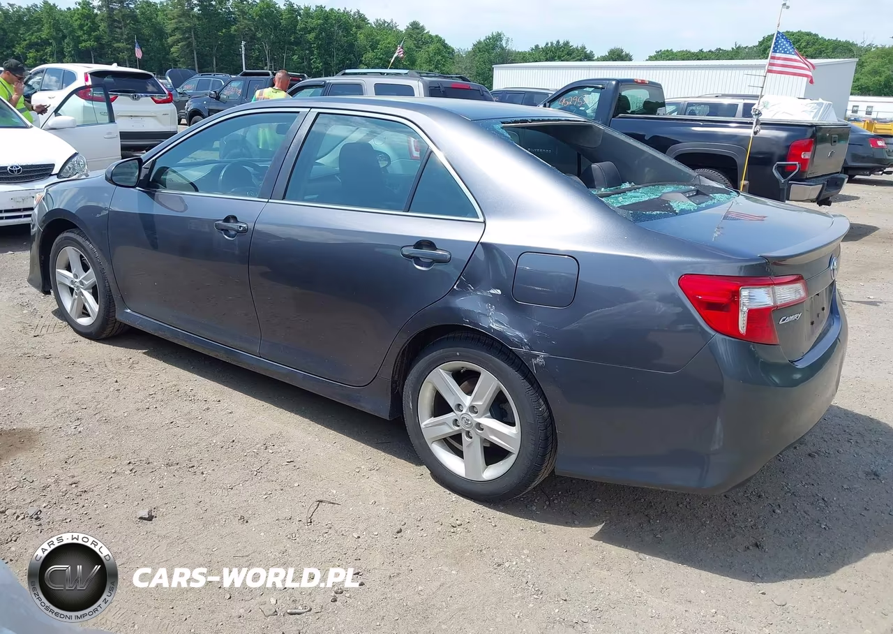 2014 Toyota Camry Se VIN:4T1BF1FK8EU349862 - 3