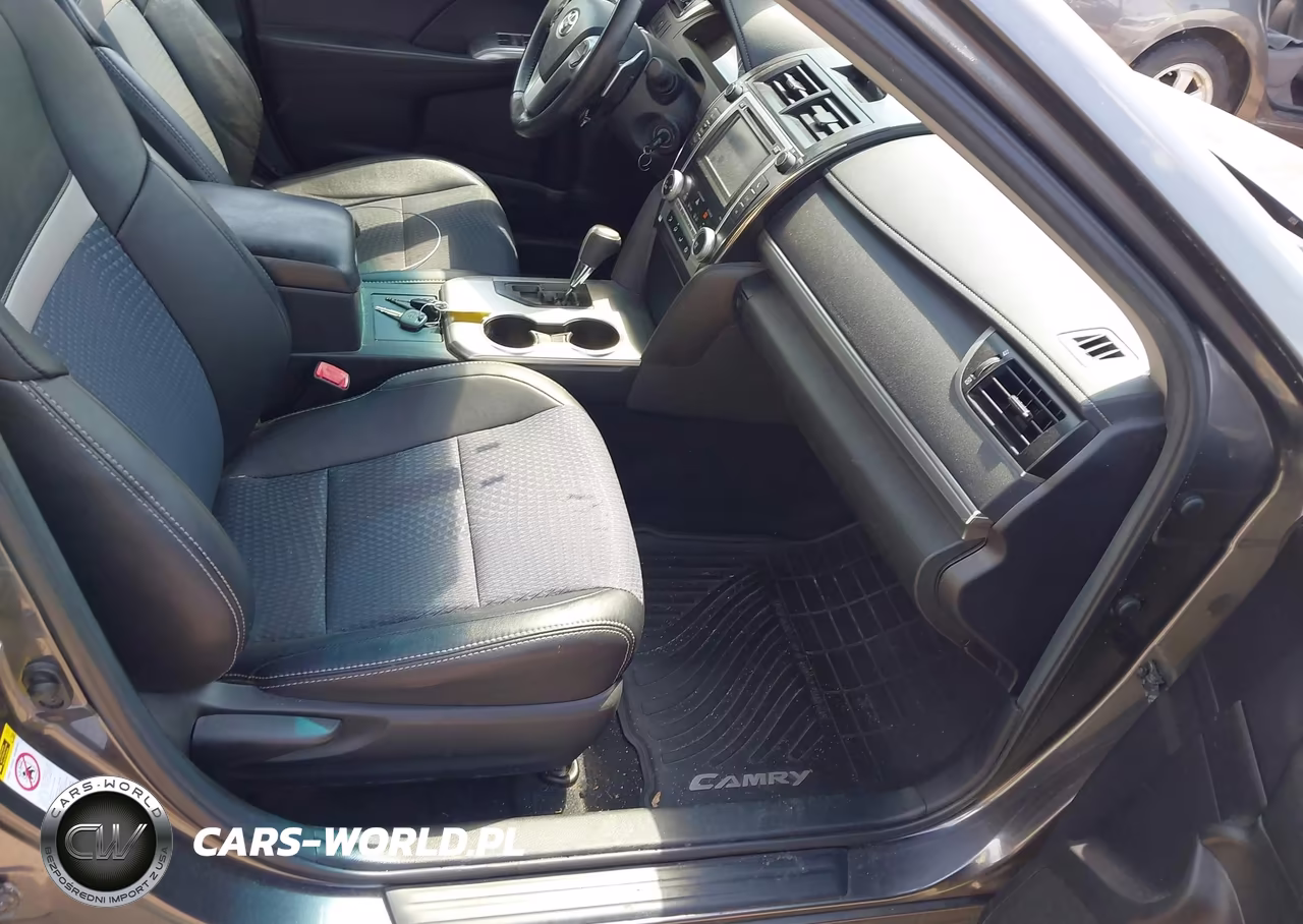 2014 Toyota Camry Se VIN:4T1BF1FK8EU349862 - 5