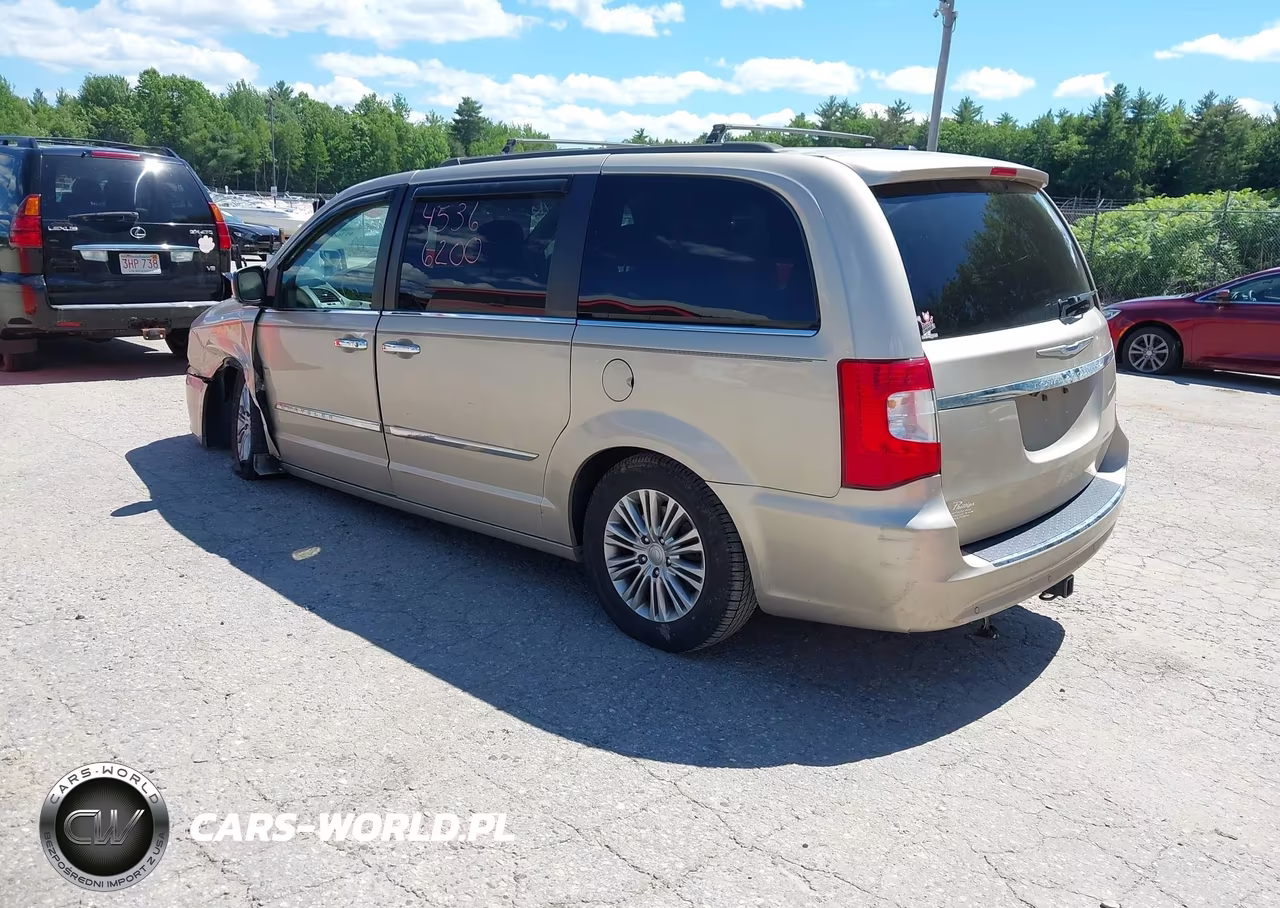 2015 Chrysler Town & Country Touring-L VIN:2C4RC1CG4FR753364 - 3