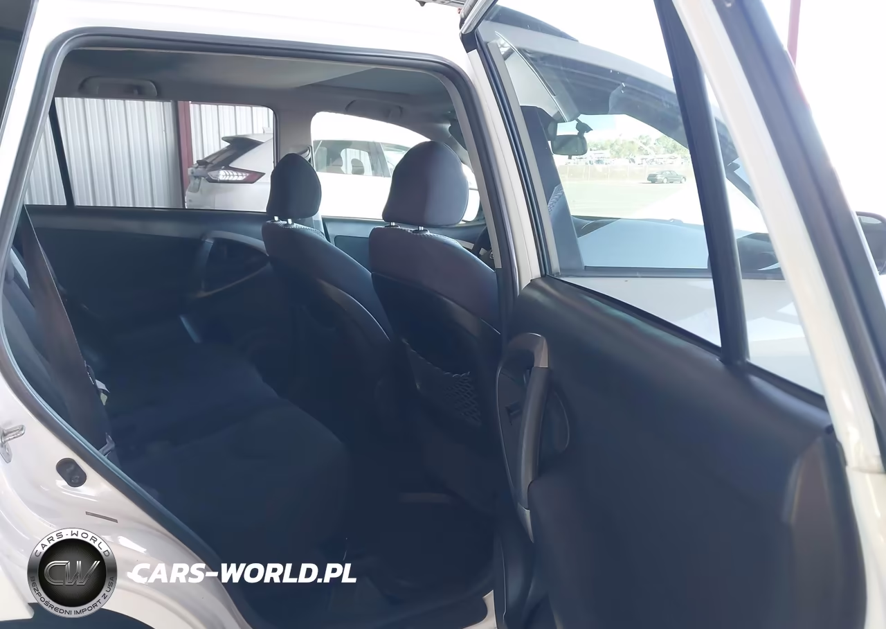 2007 Toyota Rav4 Sport VIN:JTMZD32V975073953 - 8