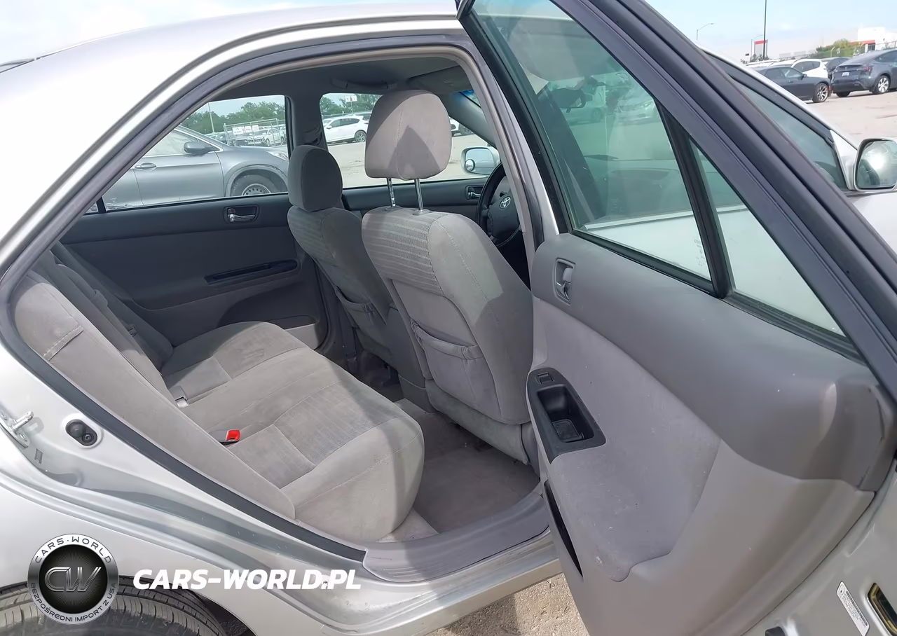 2005 Toyota Camry Le VIN:4T1BE32K35U420244 - 8