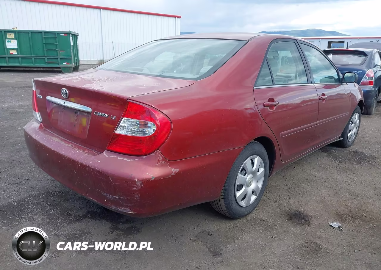 2002 Toyota Camry Le VIN:4T1BE32K12U072049 - 4