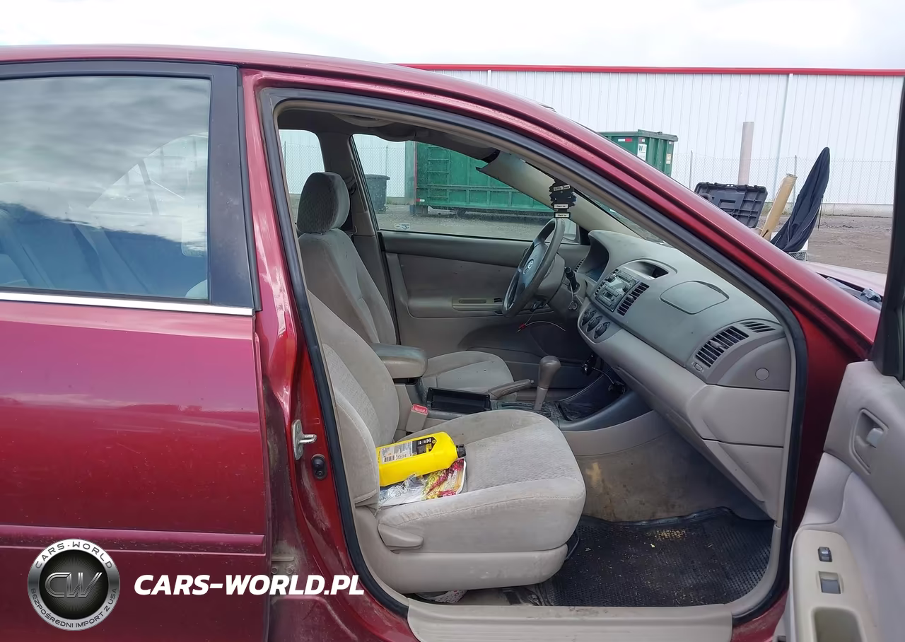 2002 Toyota Camry Le VIN:4T1BE32K12U072049 - 5