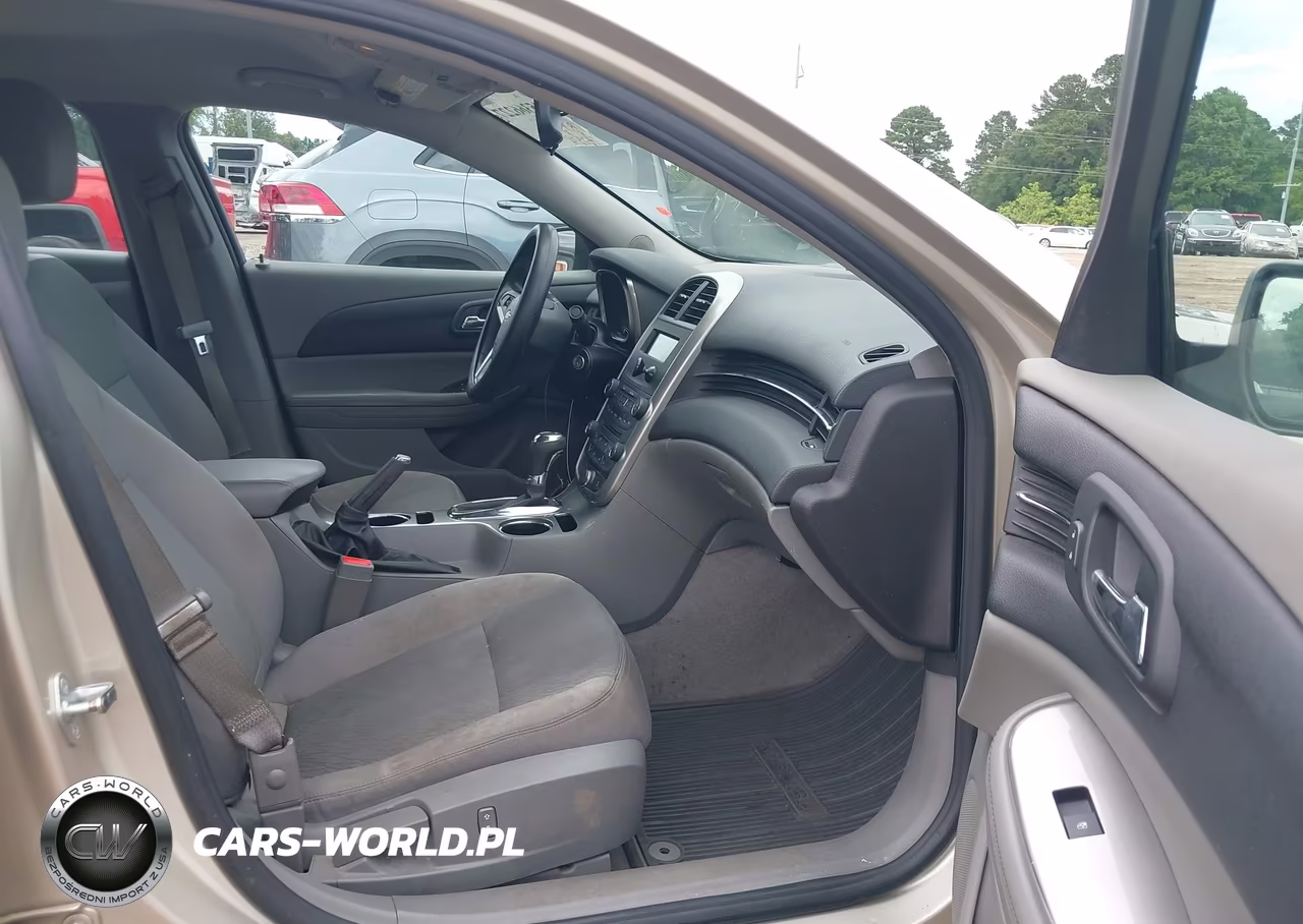 2015 Chevrolet Malibu Ls VIN:1G11B5SL5FF281536 - 5