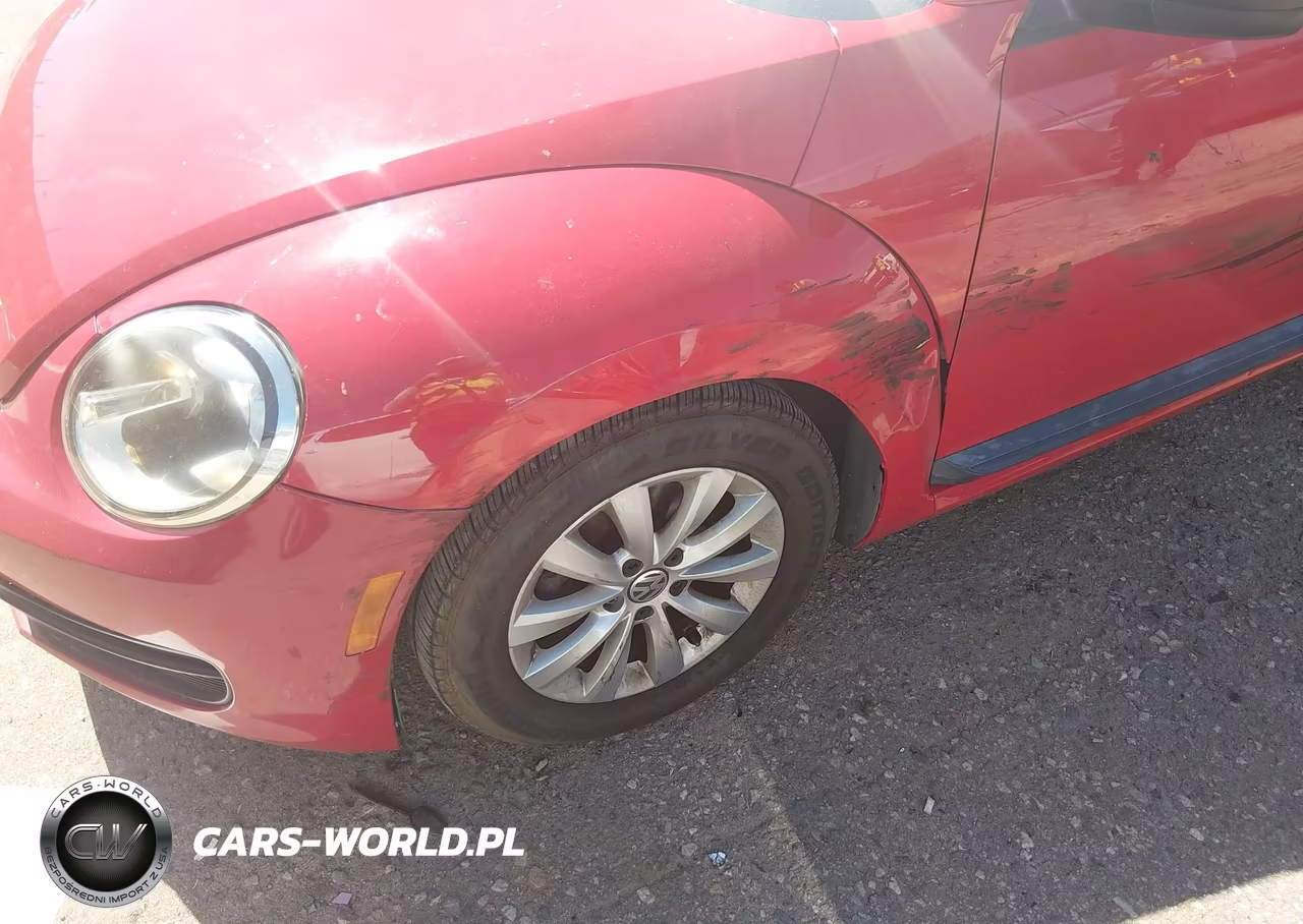 2014 Volkswagen Beetle 2.5L Entry VIN:3VWFP7AT4EM630130 - 18