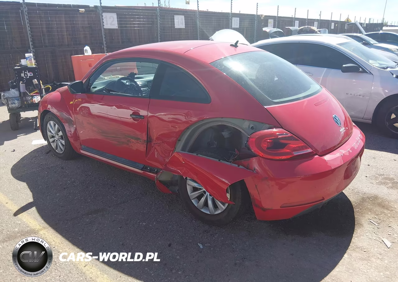 2014 Volkswagen Beetle 2.5L Entry VIN:3VWFP7AT4EM630130 - 3