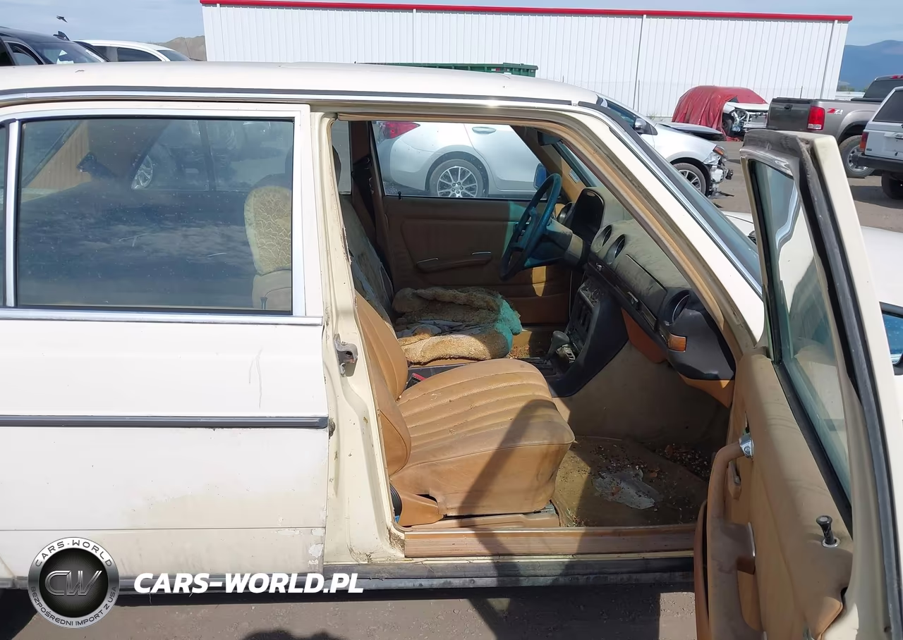 1983 Mercedes-Benz 240 D VIN:WDBAB23A0DB390329 - 5