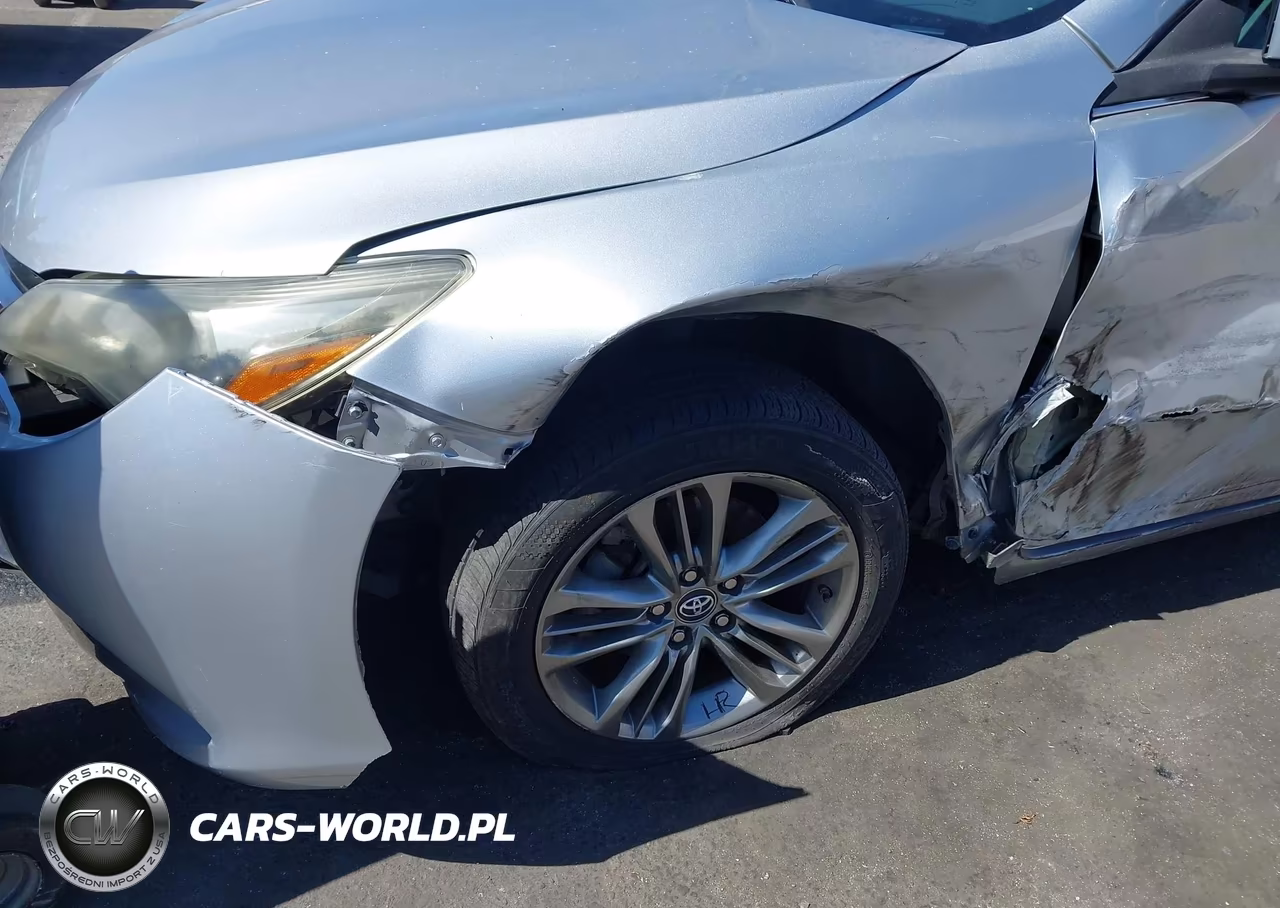2016 Toyota Camry Se VIN:4T1BF1FKXGU243576 - 17