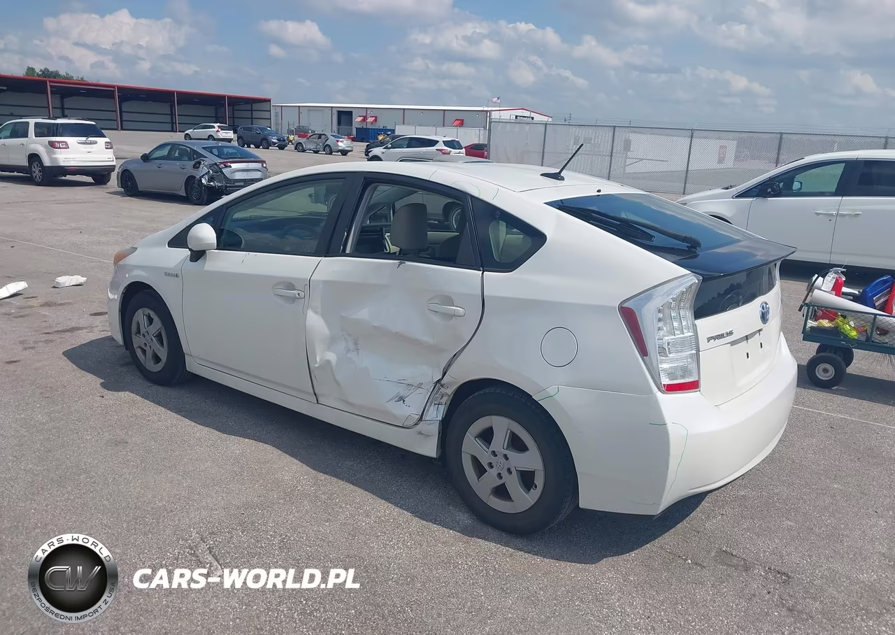 2011 Toyota Prius Two VIN:JTDKN3DU4B5324180 - 3