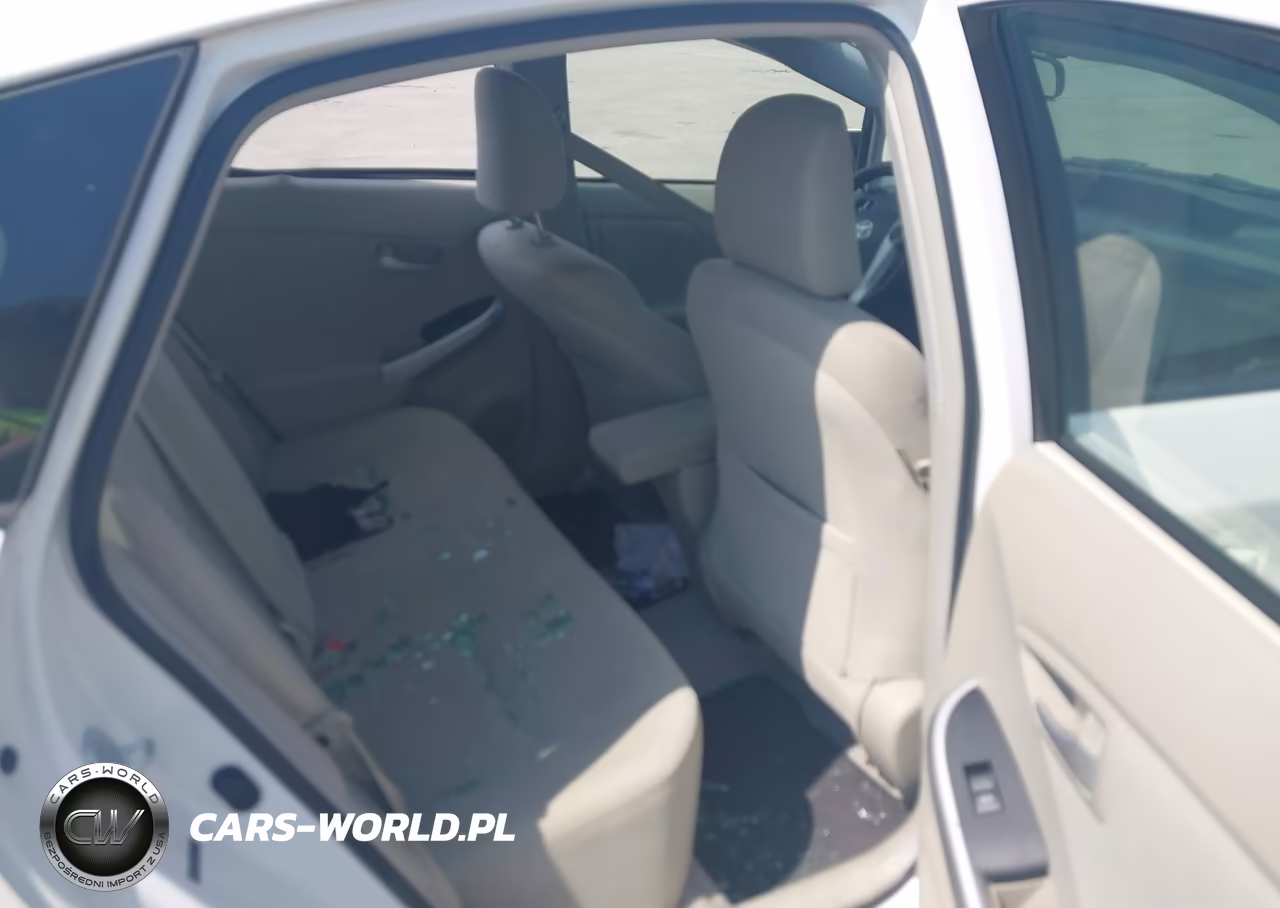 2011 Toyota Prius Two VIN:JTDKN3DU4B5324180 - 8