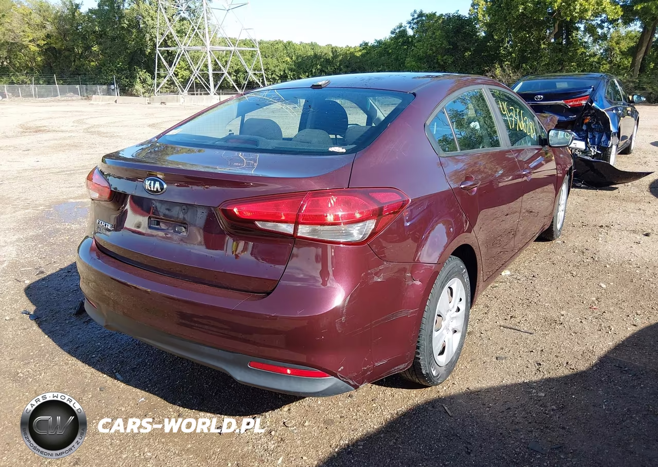 2017 Kia Forte Lx VIN:3KPFK4A78HE108506 - 4