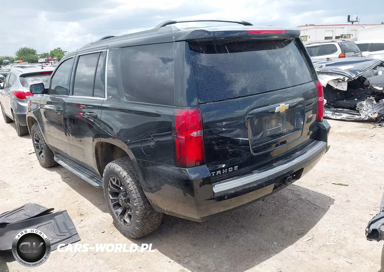 2019 Chevrolet Tahoe Lt VIN:1GNSKBKC4KR358844 - 3