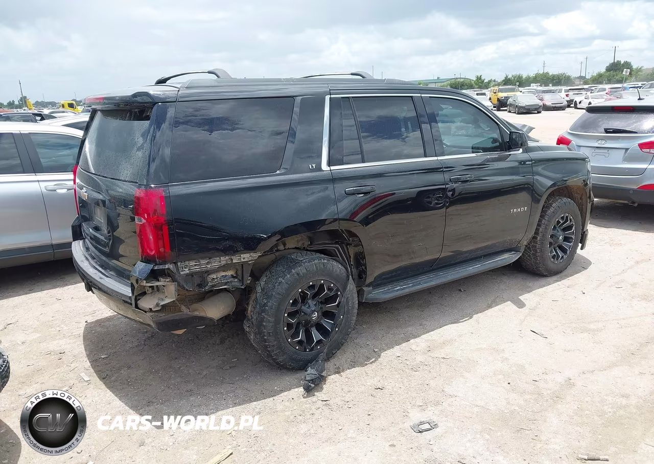 2019 Chevrolet Tahoe Lt VIN:1GNSKBKC4KR358844 - 4
