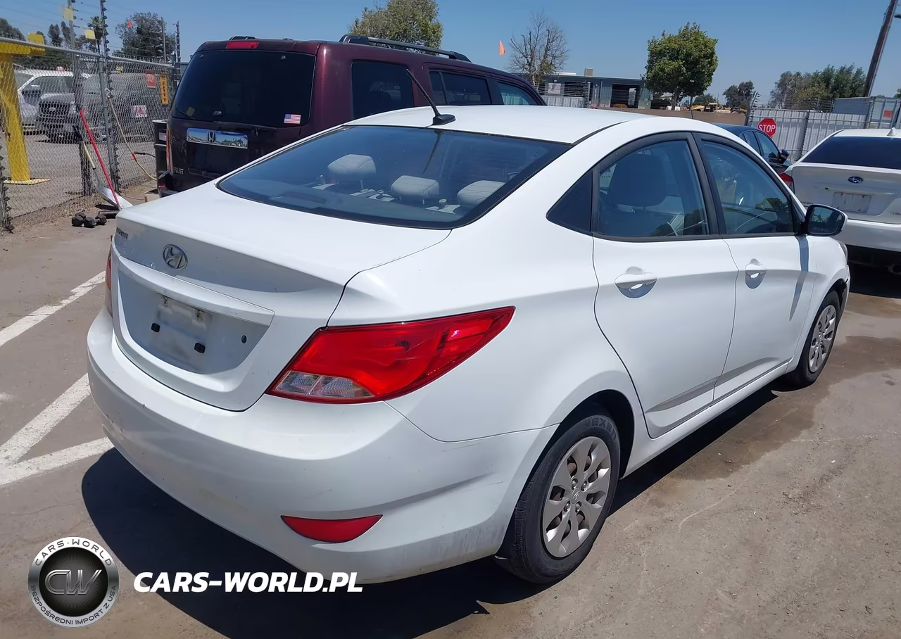2016 Hyundai Accent Se VIN:KMHCT4AE7GU043111 - 4