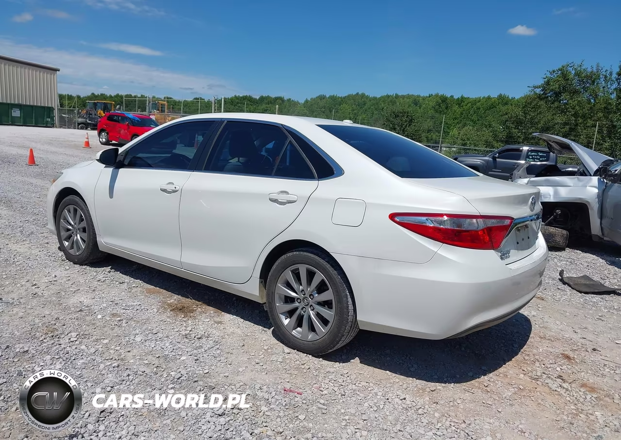 2017 Toyota Camry Xle VIN:4T1BF1FK1HU337234 - 3
