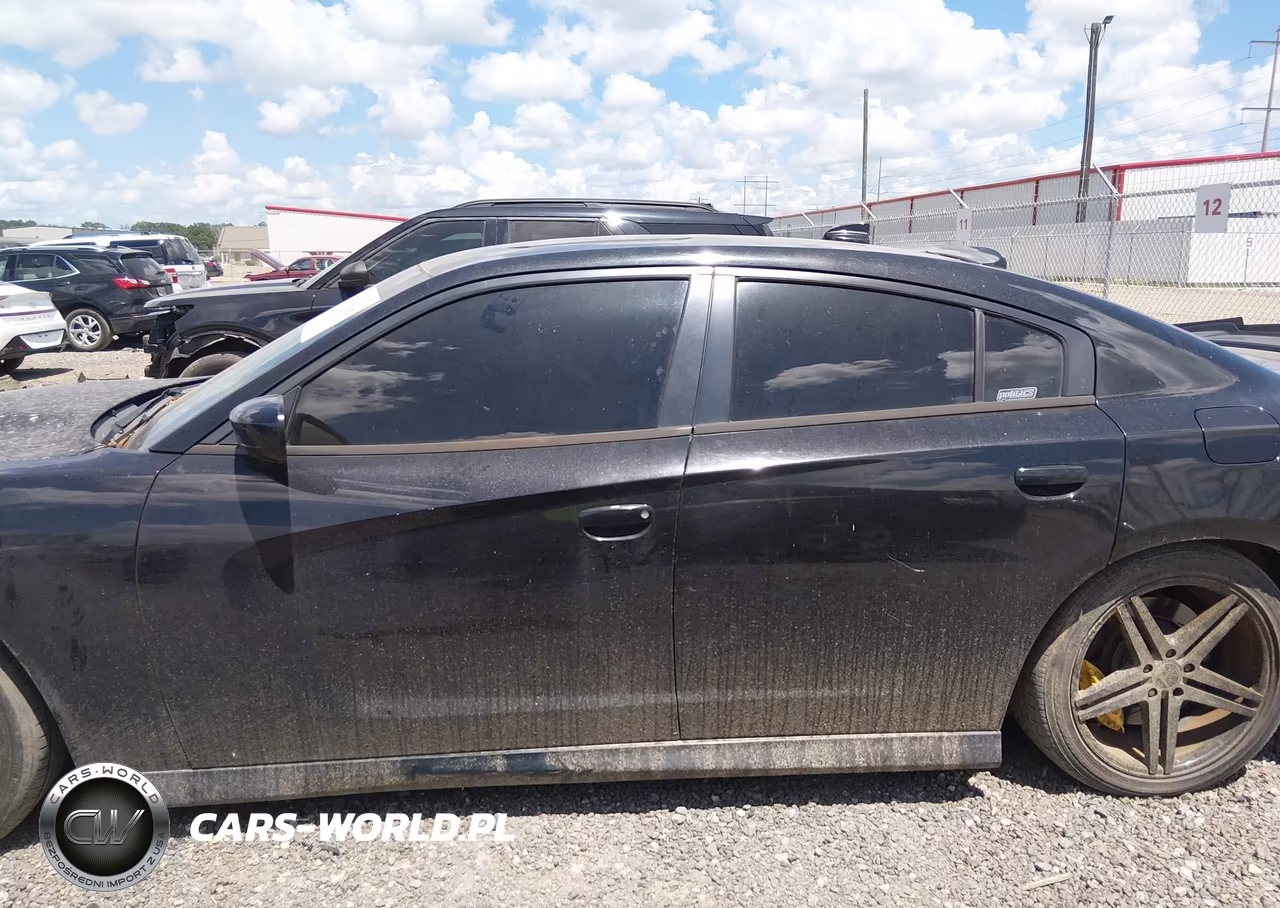 2015 Dodge Charger R-T VIN:2C3CDXCT1FH772077 - 13