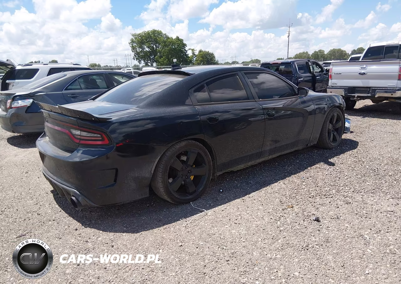 2015 Dodge Charger R-T VIN:2C3CDXCT1FH772077 - 4