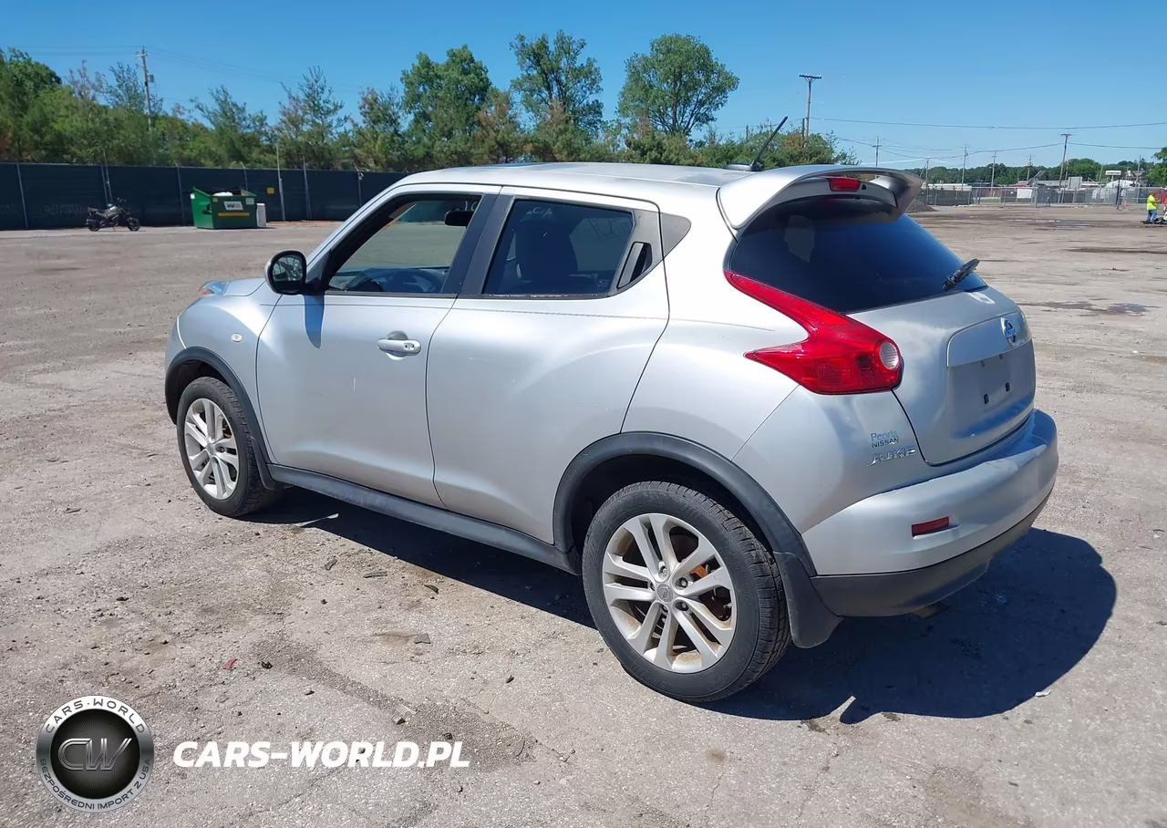 2014 Nissan Juke Sv VIN:JN8AF5MRXET361402 - 3