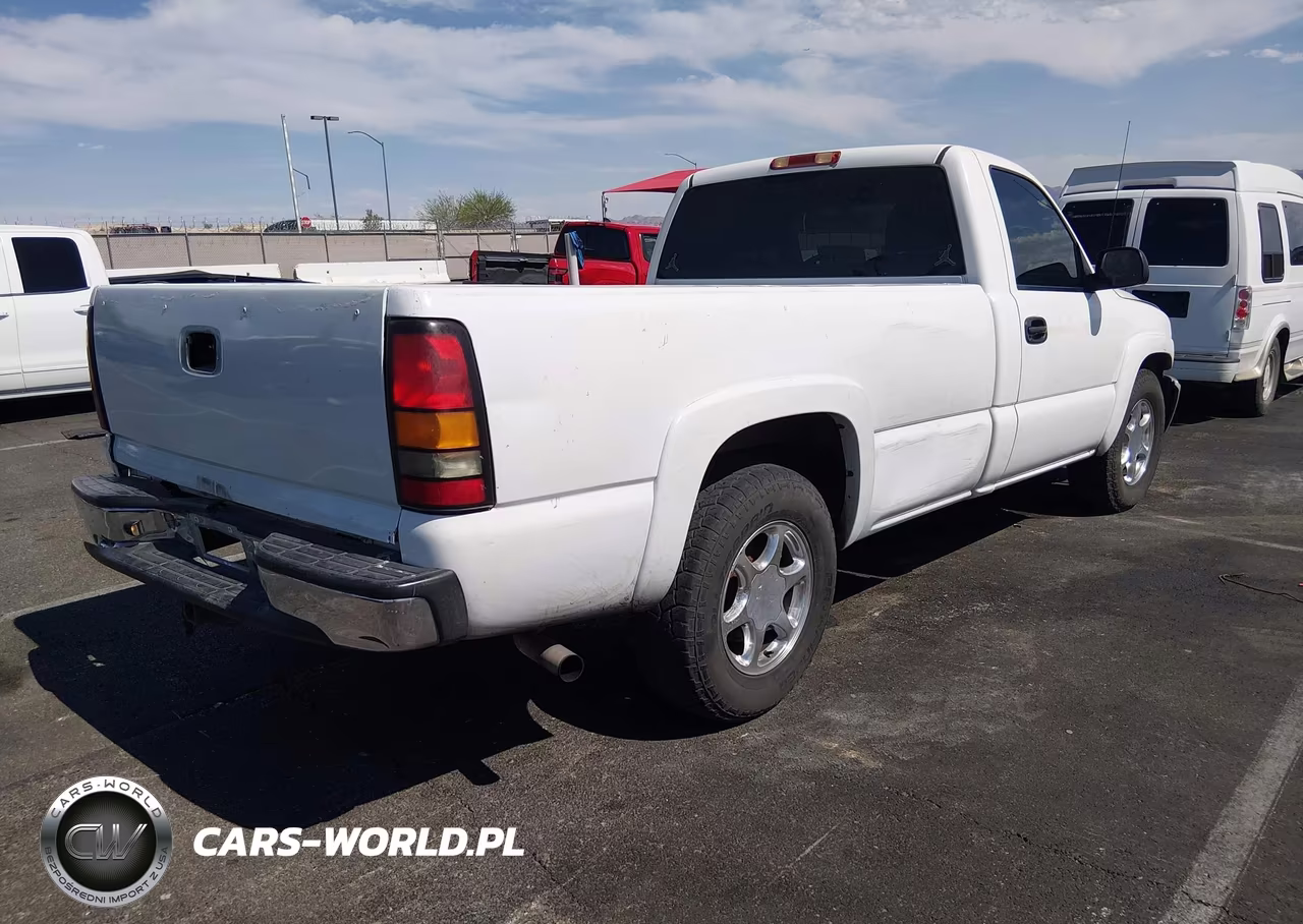 2005 GMC Sierra 1500 Work Truck VIN:1GTEC14V65Z900672 - 4