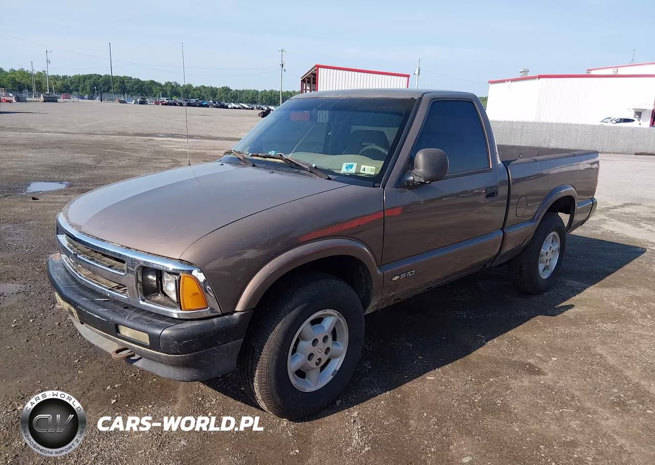 1997 Chevrolet S-10 Ls VIN:1GCDT14X8V8104301 - 2